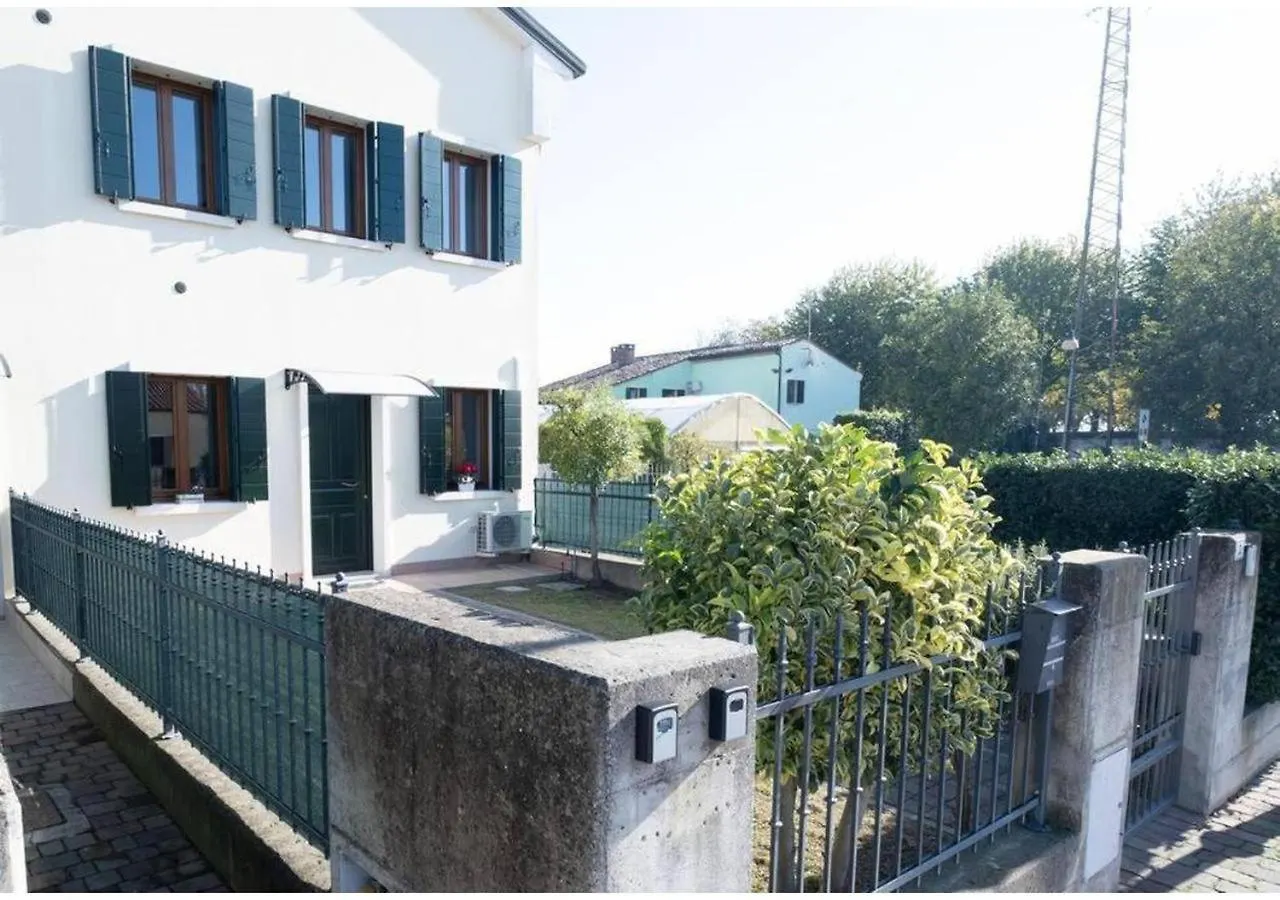 Dimore Al Borgo 蒙塔尼亚纳